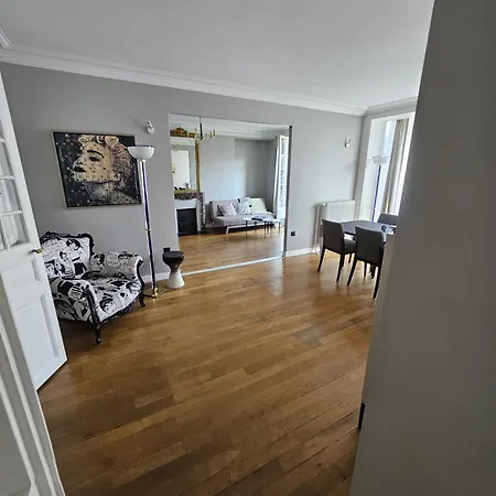 Apartman Luxury In 7th District With Tour Eiffel View